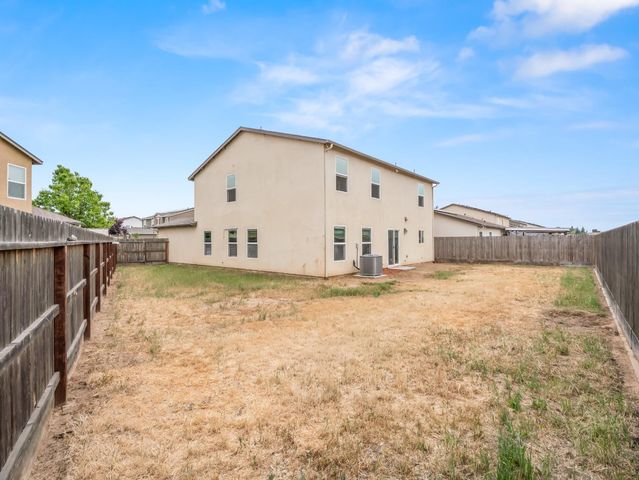3637 N Mccaffrey Avenue, Fresno, CA 93722