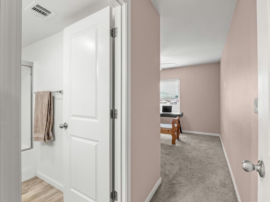 Image 4 of property listing at 3637 N Mccaffrey Avenue, Fresno, CA 93722