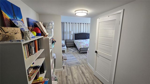 2500 Parkview Dr 2312, Hallandale Beach, FL 33009