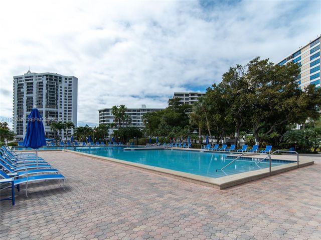 2500 Parkview Dr 2312, Hallandale Beach, FL 33009