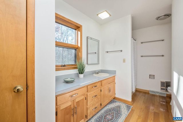 298 COURTHOUSE MOUNTAIN LN, Madison, VA 22727