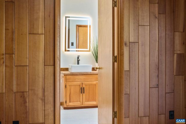 298 COURTHOUSE MOUNTAIN LN, Madison, VA 22727