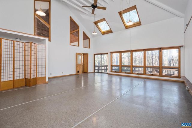 298 COURTHOUSE MOUNTAIN LN, Madison, VA 22727