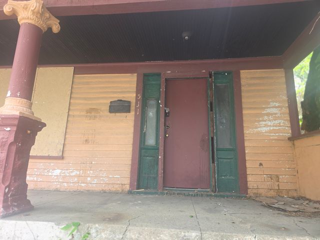 511 N Gray Street, Indianapolis, IN 46201