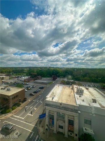 2 S Main Street, Niles, OH 44446