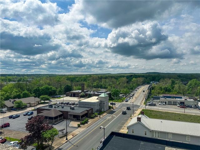 2 S Main Street, Niles, OH 44446