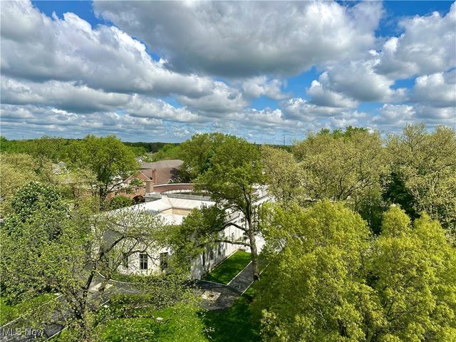 2 S Main Street, Niles, OH 44446