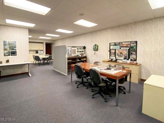 2 S Main Street, Niles, OH 44446