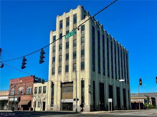 2 S Main Street, Niles, OH 44446