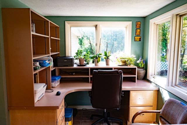 112 Bonnydale Rd, Leominster, MA 01453