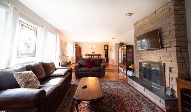 112 Bonnydale Rd, Leominster, MA 01453