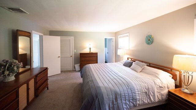 112 Bonnydale Rd, Leominster, MA 01453