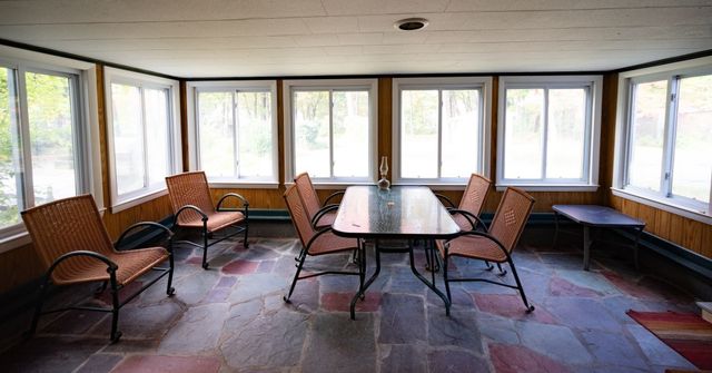 112 Bonnydale Rd, Leominster, MA 01453