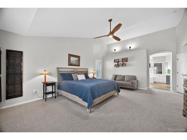 2742 S Braun Way, Lakewood, CO 80228