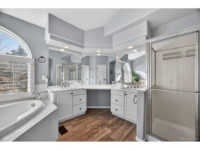 2742 S Braun Way, Lakewood, CO 80228