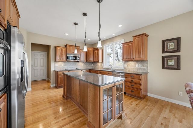 3400 Cedar River Court NE, Cedar Rapids, IA 52411