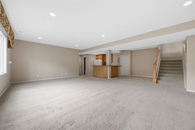 3400 Cedar River Court NE, Cedar Rapids, IA 52411