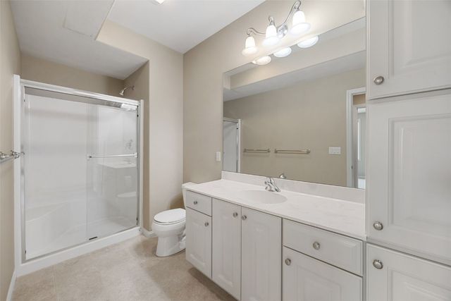 3400 Cedar River Court NE, Cedar Rapids, IA 52411