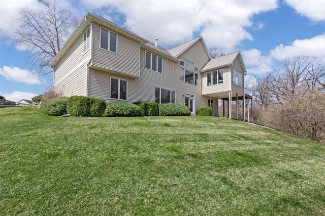 3400 Cedar River Court NE, Cedar Rapids, IA 52411