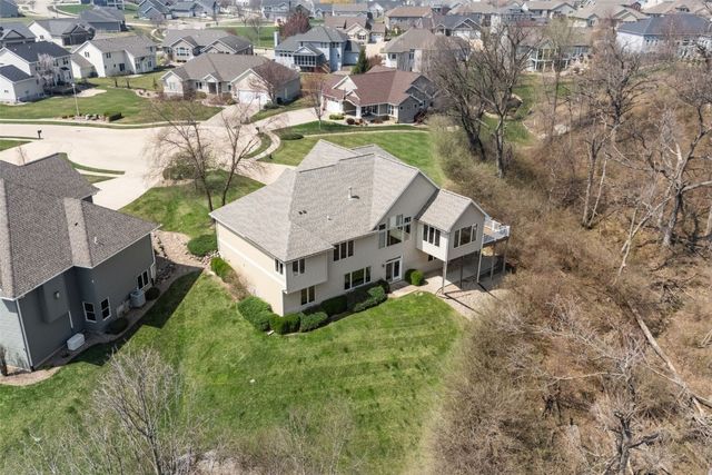 3400 Cedar River Court NE, Cedar Rapids, IA 52411