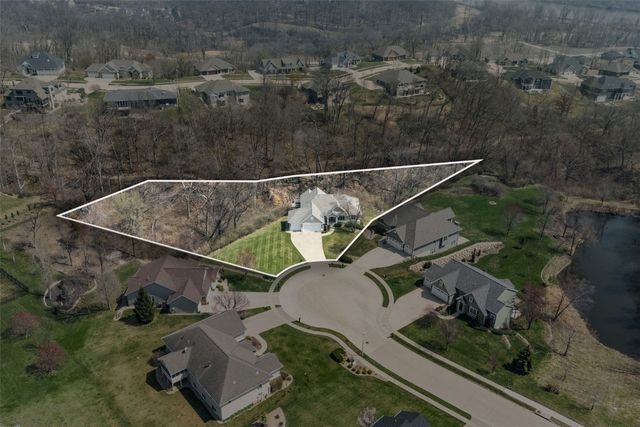 3400 Cedar River Court NE, Cedar Rapids, IA 52411