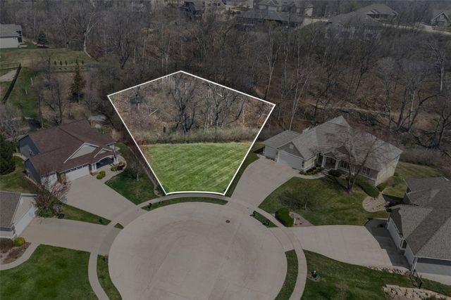 3400 Cedar River Court NE, Cedar Rapids, IA 52411