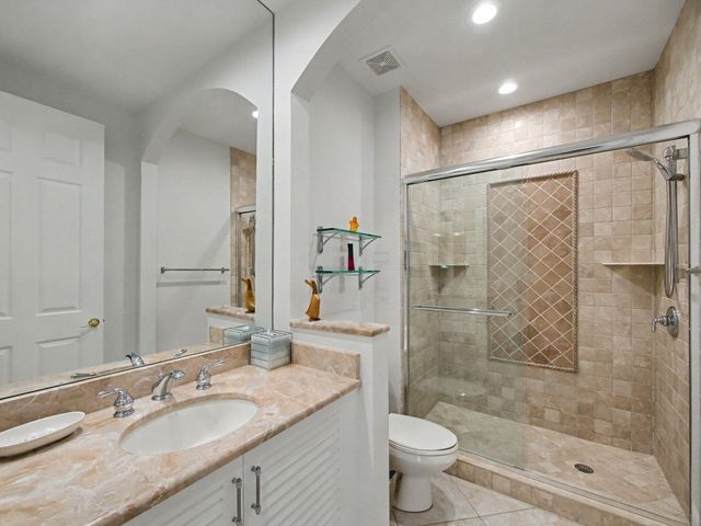 123 Palm Bay Terrace A, Palm Beach Gardens, FL 33418
