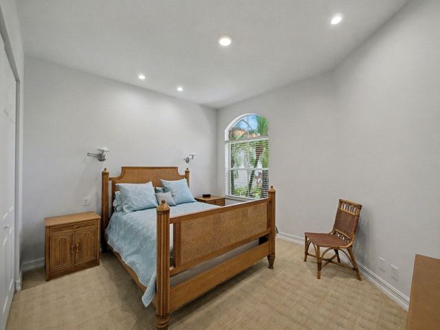 123 Palm Bay Terrace A, Palm Beach Gardens, FL 33418