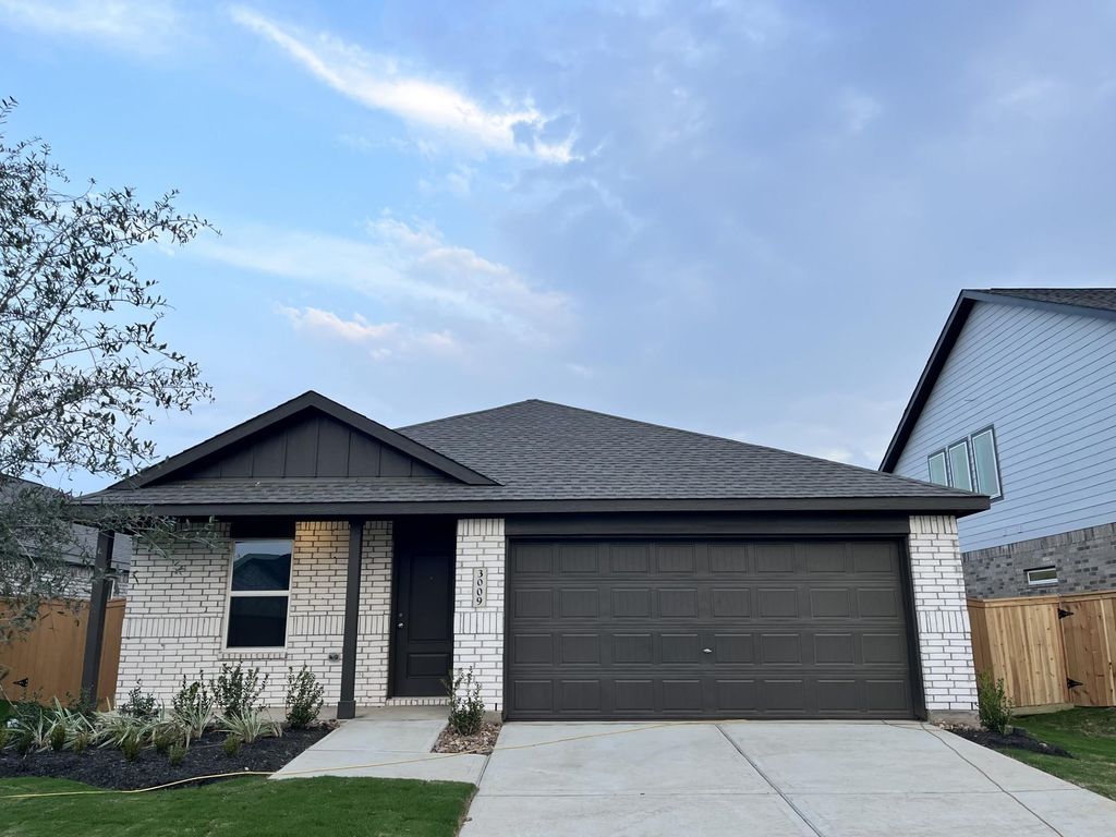 3088 Duskshine Drive, Brookshire, TX 77423