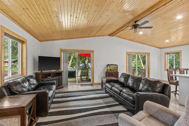 384 Lancer Court, Nekoosa, WI 54457
