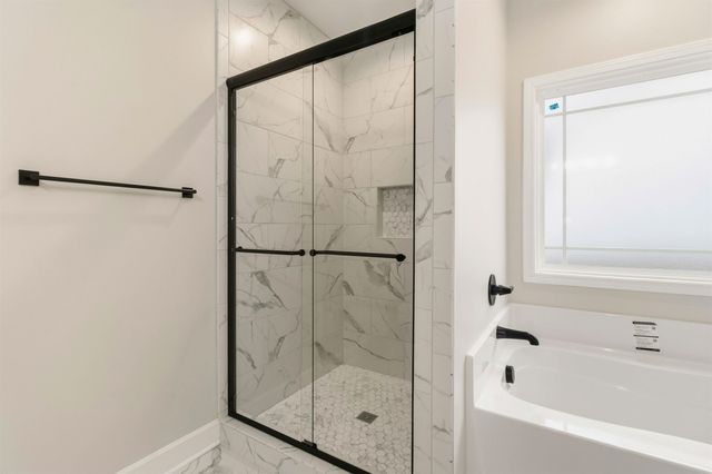 255 Pillsburgh Circle, Landrum, SC 29356