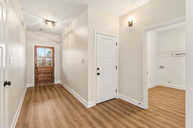 255 Pillsburgh Circle, Landrum, SC 29356