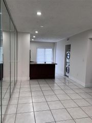 5480 W 21st Ct 404, Hialeah, FL 33016