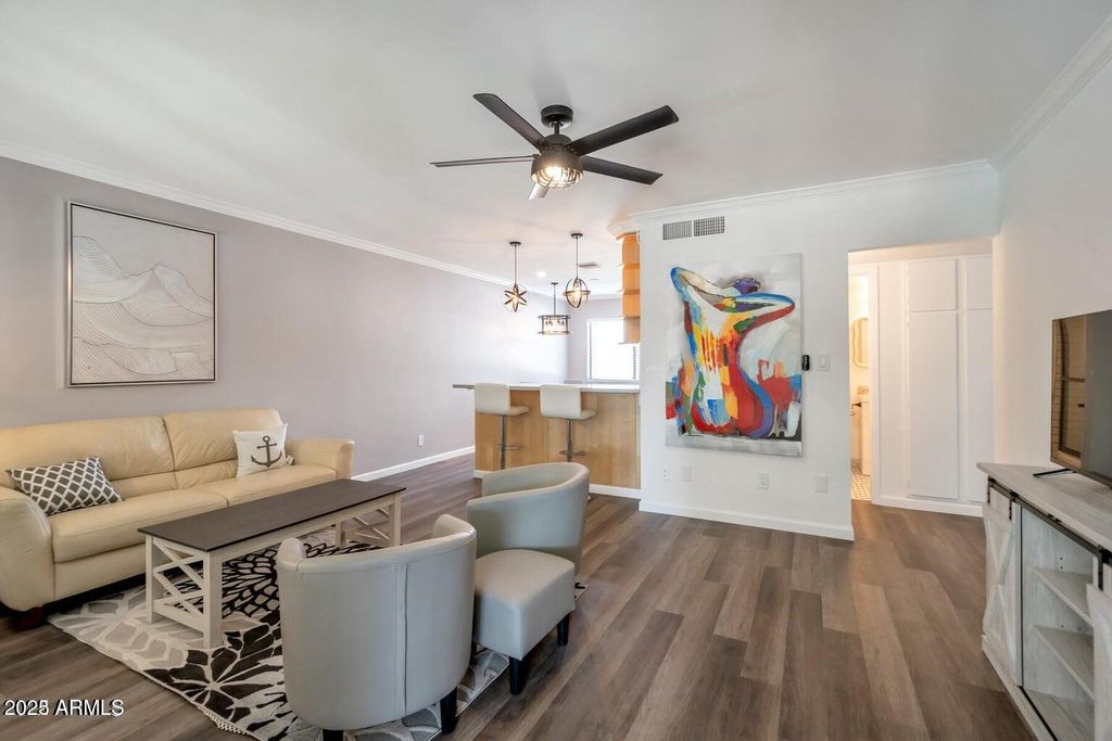 721 E MONTEBELLO Avenue 225, Phoenix, AZ 85014 — exterior