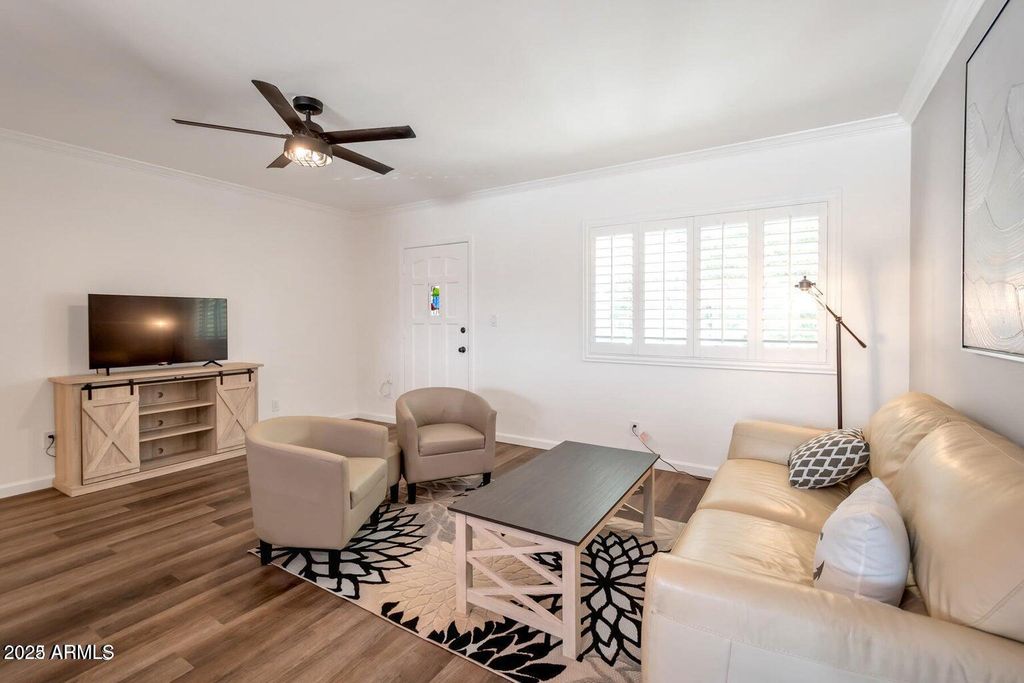 721 E MONTEBELLO Avenue 225, Phoenix, AZ 85014 — photo 2