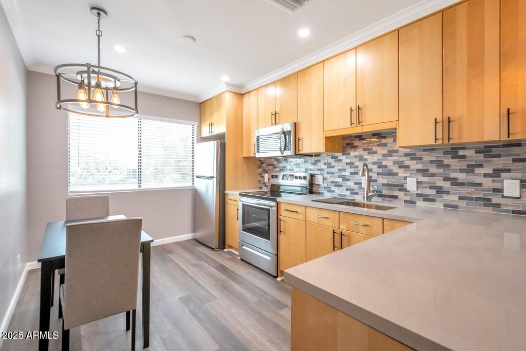 721 E MONTEBELLO Avenue 225, Phoenix, AZ 85014 — photo 4