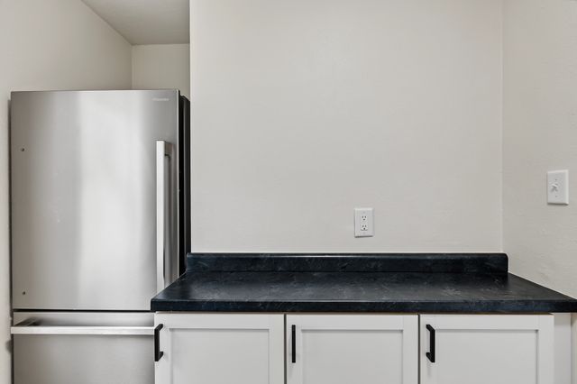 4112 Oxford Street, Des Moines, IA 50313