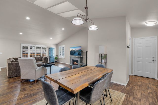 17064 Sacramento Road, Bend, OR 97707