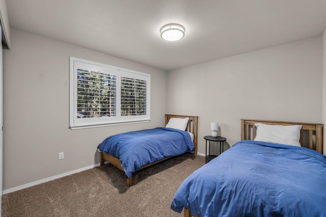 17064 Sacramento Road, Bend, OR 97707