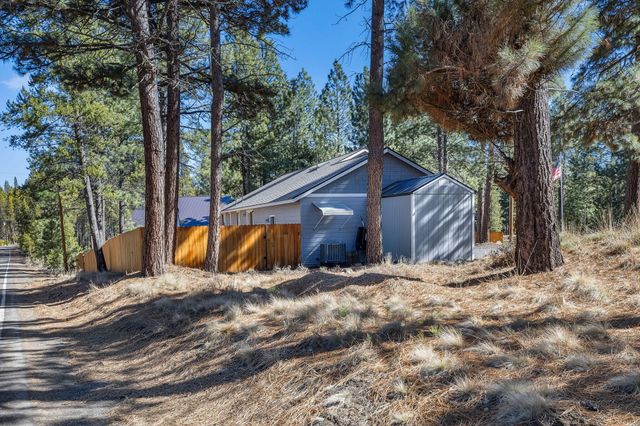 17064 Sacramento Road, Bend, OR 97707