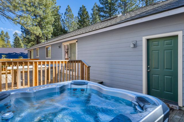 17064 Sacramento Road, Bend, OR 97707