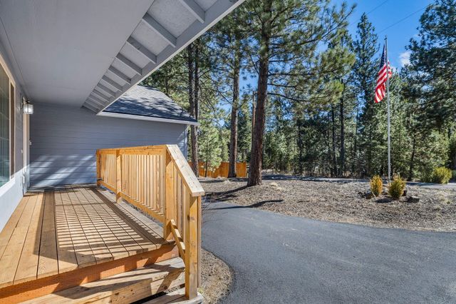 17064 Sacramento Road, Bend, OR 97707