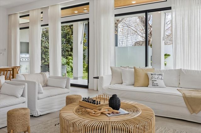 810 Dorothy Street, Houston, TX 77007