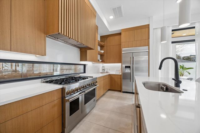 810 Dorothy Street, Houston, TX 77007