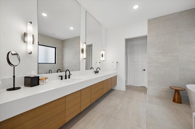 810 Dorothy Street, Houston, TX 77007