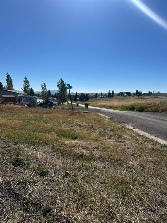 401 N 5th Ave, Craigmont, ID 83523 photo 6