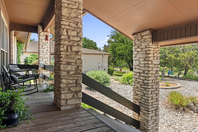 21206 National DR, Lago Vista, TX 78645