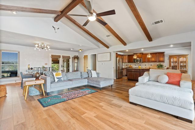 21206 National DR, Lago Vista, TX 78645