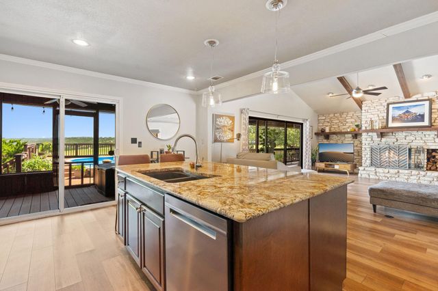 21206 National DR, Lago Vista, TX 78645