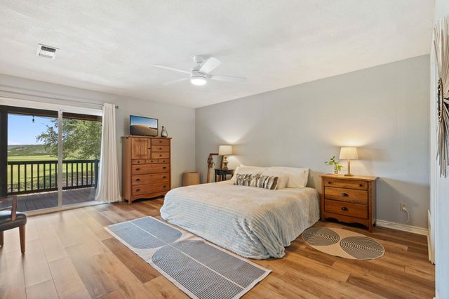 21206 National DR, Lago Vista, TX 78645